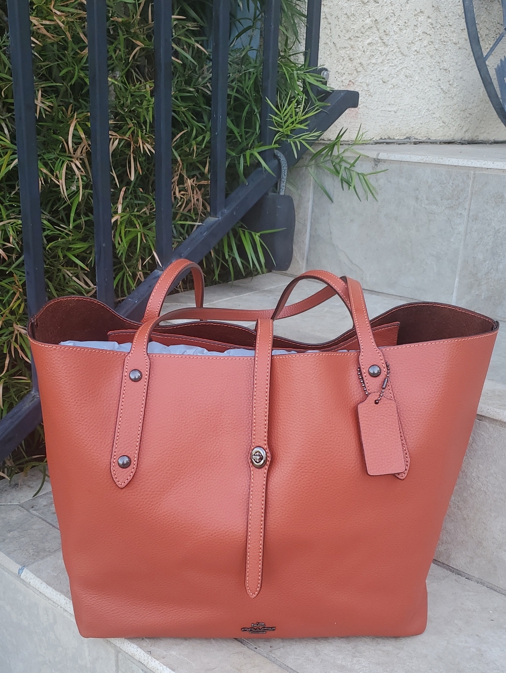 Like NEW Coach Market Tote Glitter Edge - Picture 14 of 15